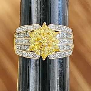 Dazzling Yellow Floral Gemstone Ring Size 8 Sterling Silver Gold Vermeil Jewelry